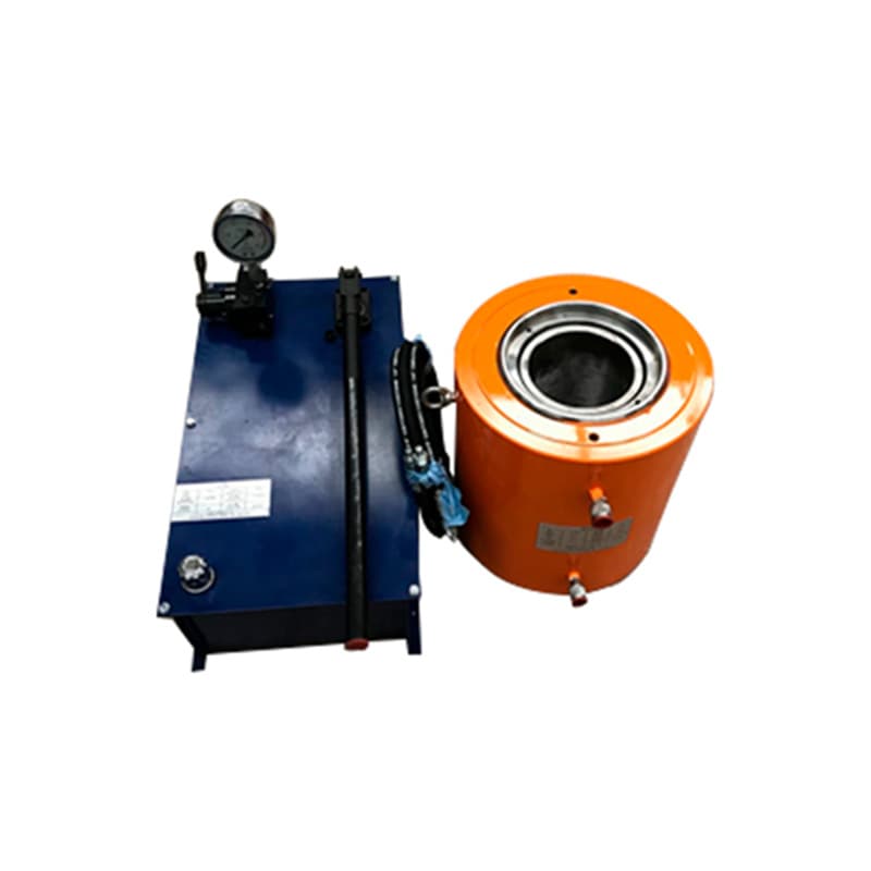 Prestressing jack and pump