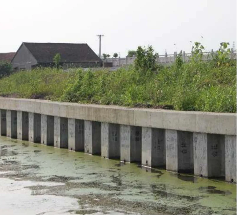 U and straight sheet piles: cropped portfolio illustration, source page 10